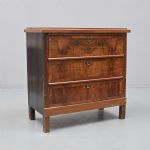 1322 9220 CHEST OF DRAWERS